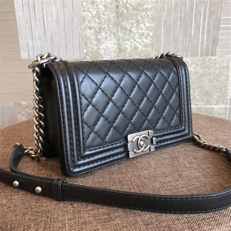 chanel boy bag medium misure|Chanel le boy bag yupoo.